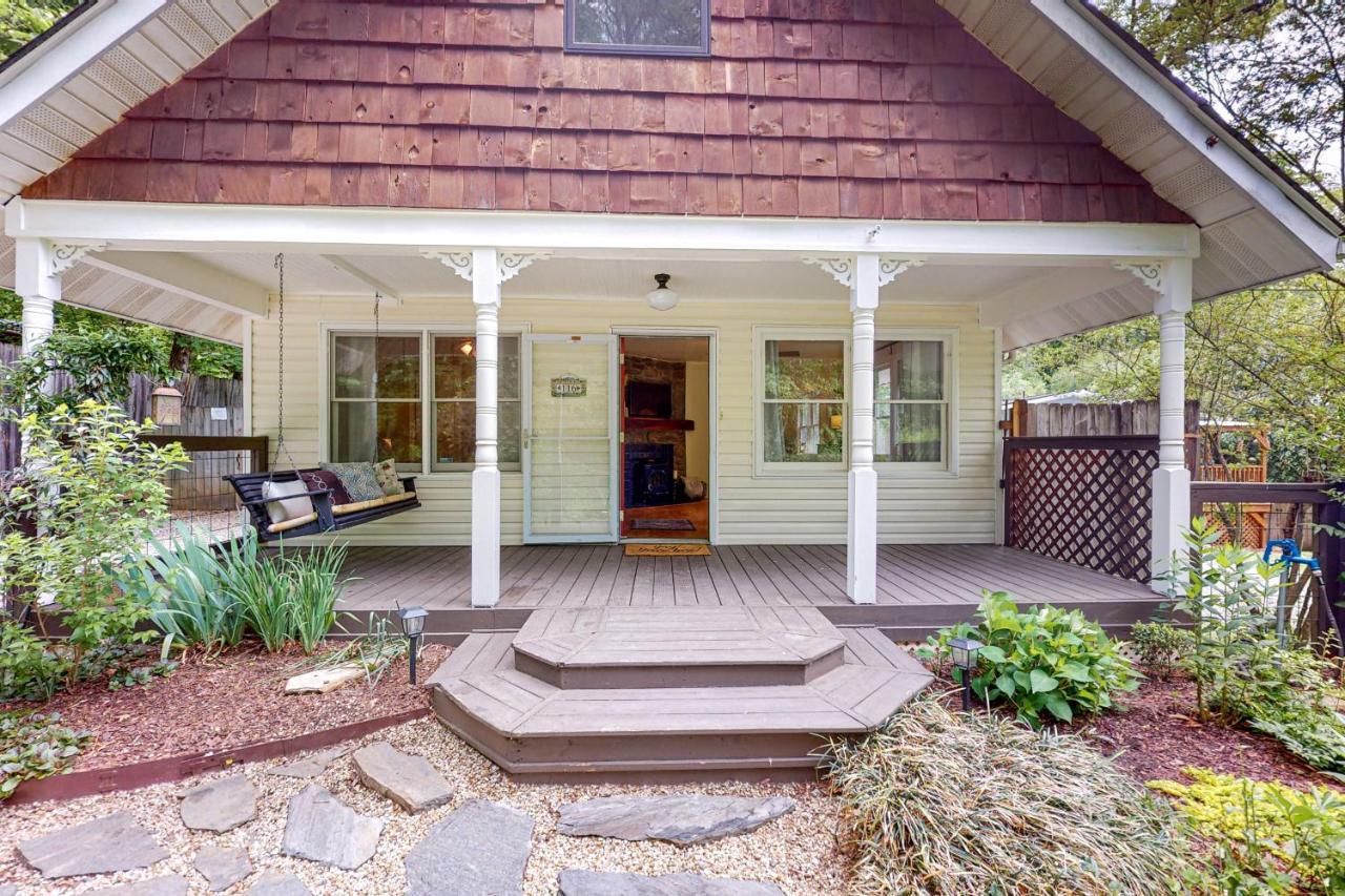 Cookie Cottage Black Mountain Exterior photo
